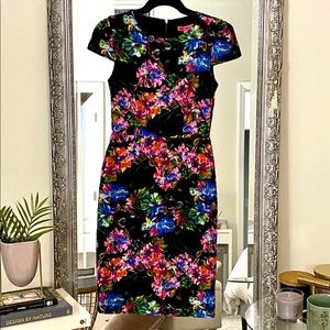 Chic lace floral dress